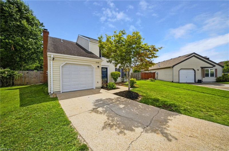 Photo 2 of 39 residential for sale in Virginia Beach virginia