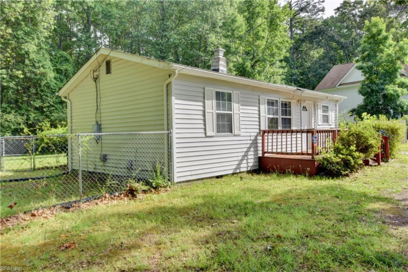 Photo 24 of 27 residential for sale in Suffolk virginia