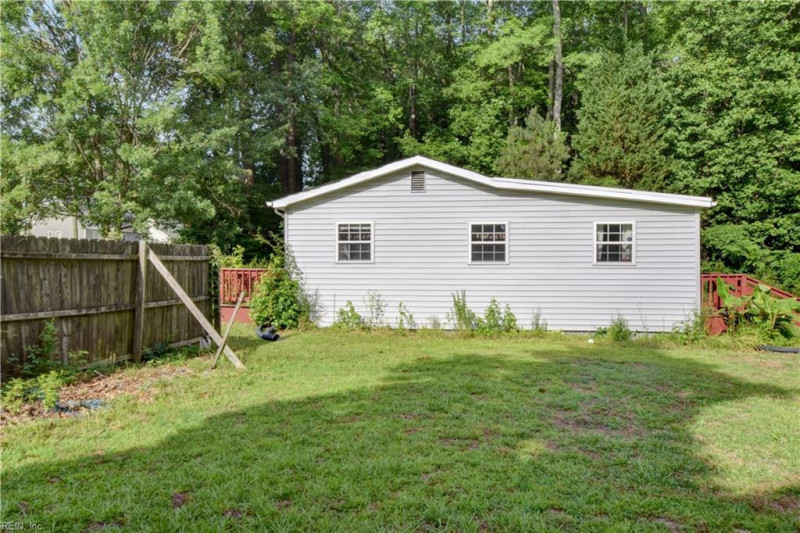 Photo 25 of 27 residential for sale in Suffolk virginia