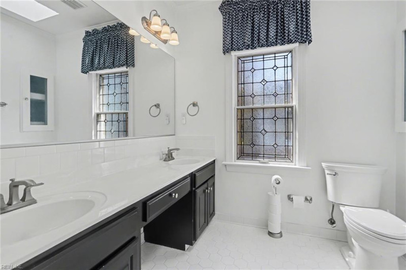 Photo 10 of 37 residential for sale in Chesapeake virginia Photo 10 of 37 residential for sale in Chesapeake virginia
