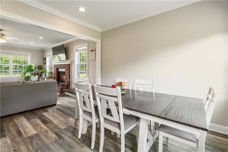 Photo 11 of 40 residential for sale in Suffolk virginia