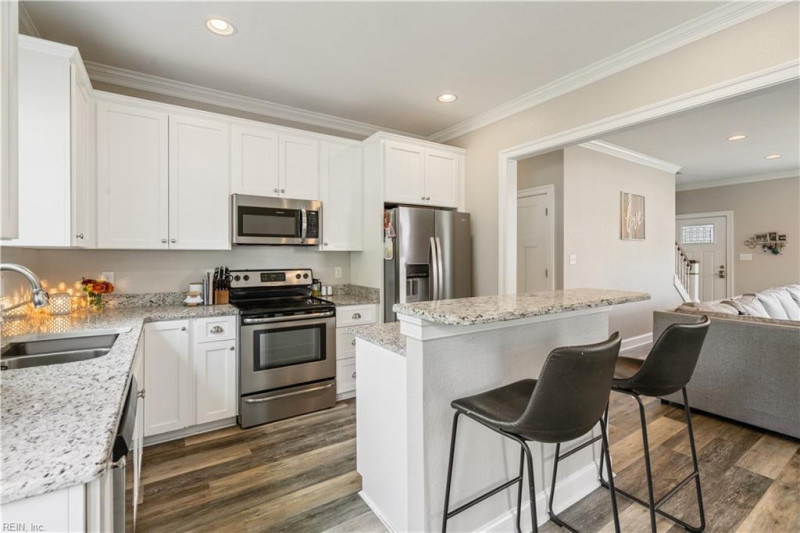 Photo 12 of 40 residential for sale in Suffolk virginia