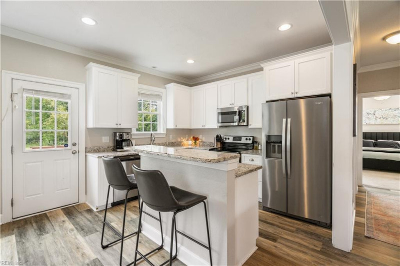 Photo 13 of 40 residential for sale in Suffolk virginia