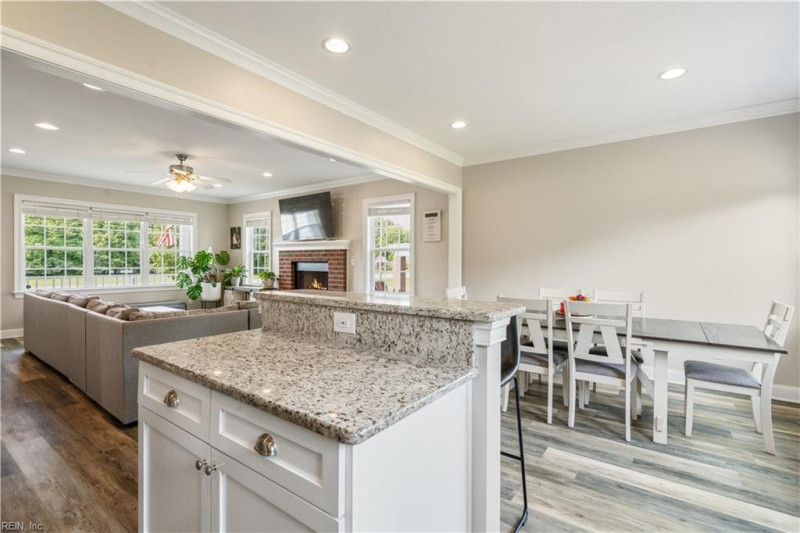 Photo 17 of 40 residential for sale in Suffolk virginia