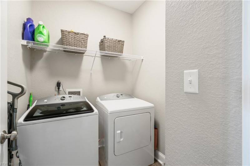 Photo 19 of 40 residential for sale in Suffolk virginia