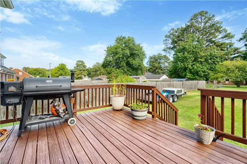 Photo 32 of 40 residential for sale in Suffolk virginia