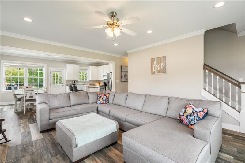 Photo 5 of 40 residential for sale in Suffolk virginia