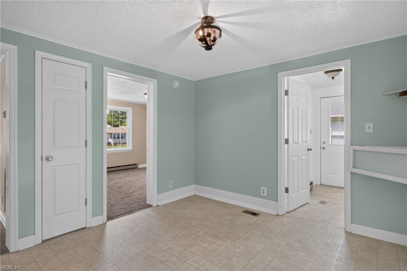 Photo 10 of 30 residential for sale in York County virginia