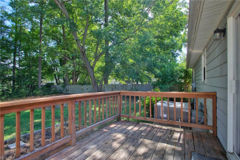 Photo 27 of 30 residential for sale in York County virginia
