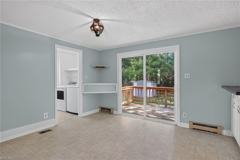 Photo 9 of 30 residential for sale in York County virginia