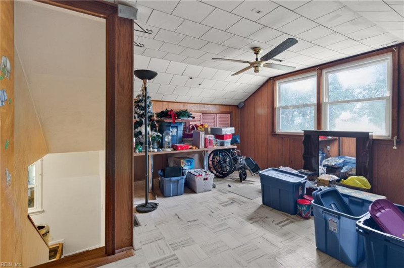 Photo 15 of 28 residential for sale in Hampton virginia