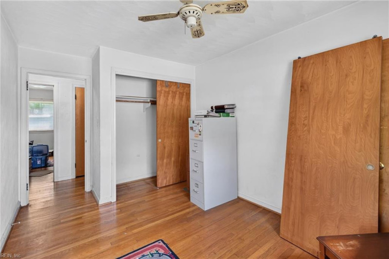 Photo 19 of 28 residential for sale in Hampton virginia