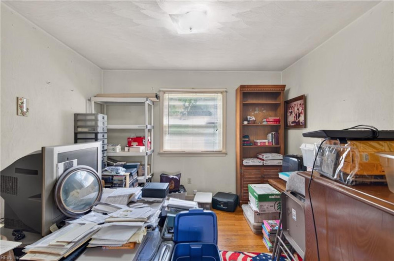 Photo 22 of 28 residential for sale in Hampton virginia
