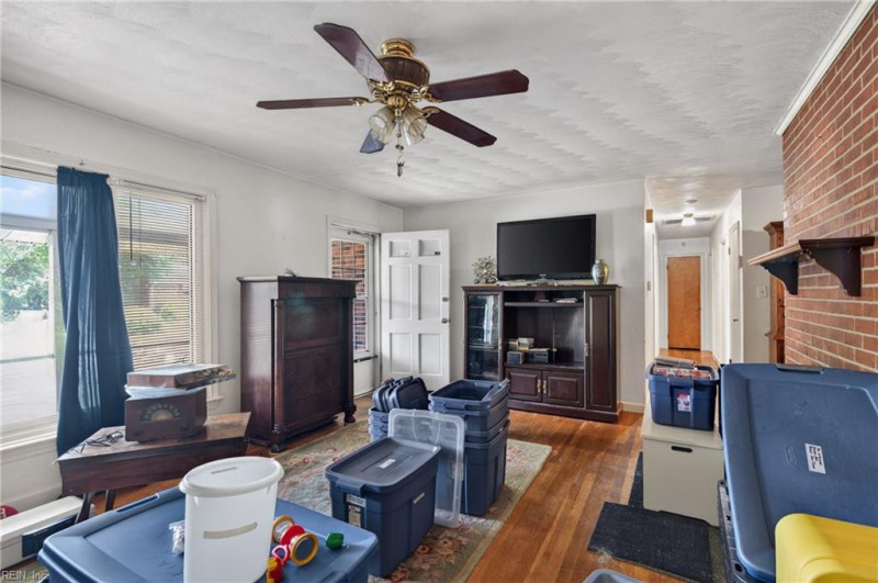 Photo 7 of 28 residential for sale in Hampton virginia