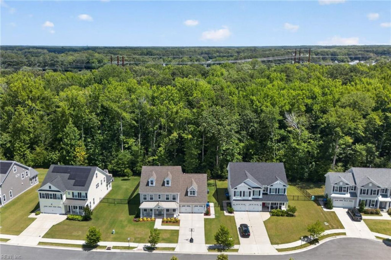 Photo 3 of 42 residential for sale in Virginia Beach virginia