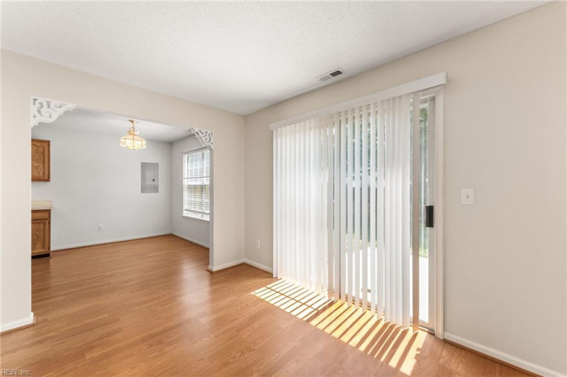 Photo 12 of 31 residential for sale in Newport News virginia