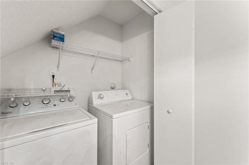 Photo 17 of 31 residential for sale in Newport News virginia