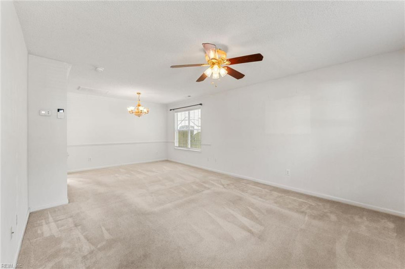 Photo 5 of 31 residential for sale in Newport News virginia