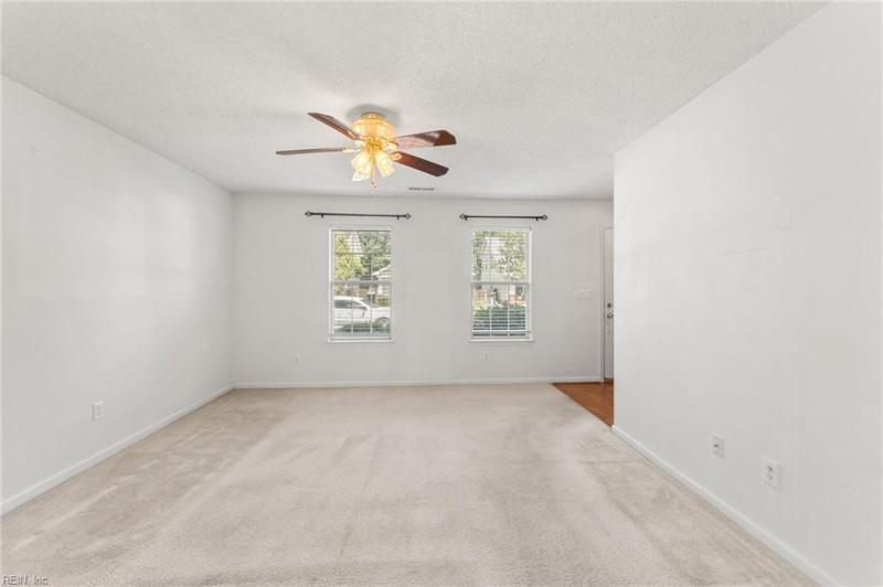 Photo 7 of 31 residential for sale in Newport News virginia