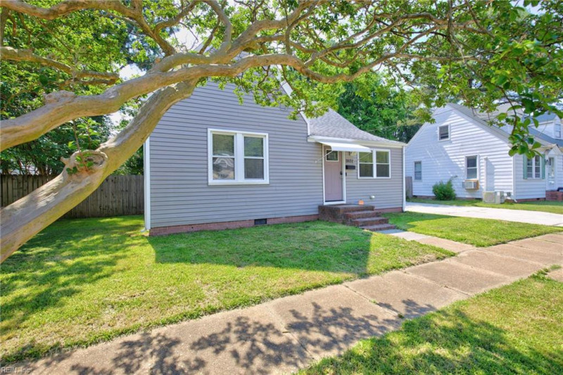 Photo 2 of 44 residential for sale in Norfolk virginia