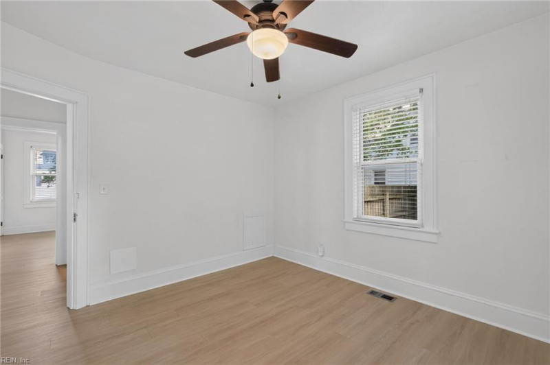 Photo 20 of 44 residential for sale in Norfolk virginia