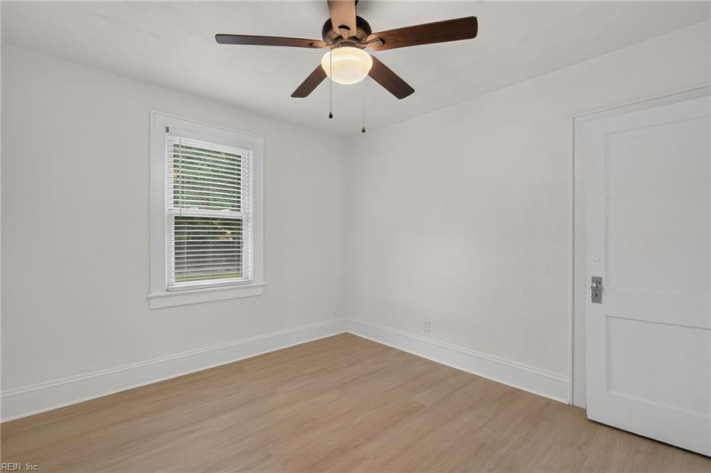Photo 21 of 44 residential for sale in Norfolk virginia