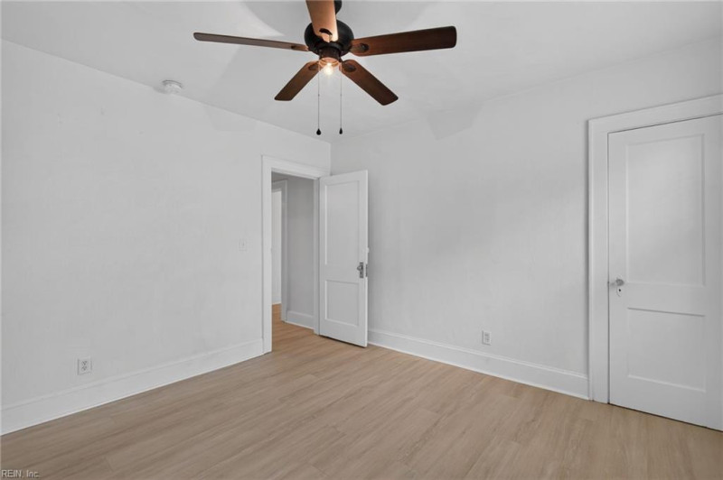 Photo 25 of 44 residential for sale in Norfolk virginia