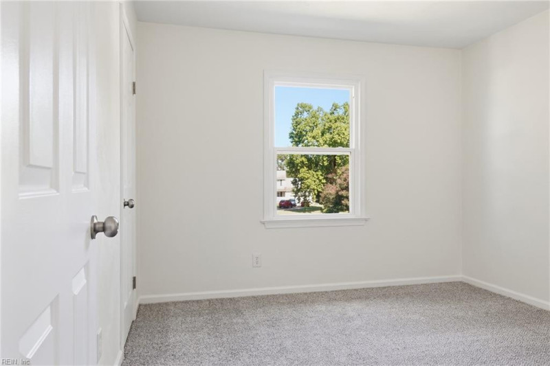 Photo 15 of 31 residential for sale in Virginia Beach virginia