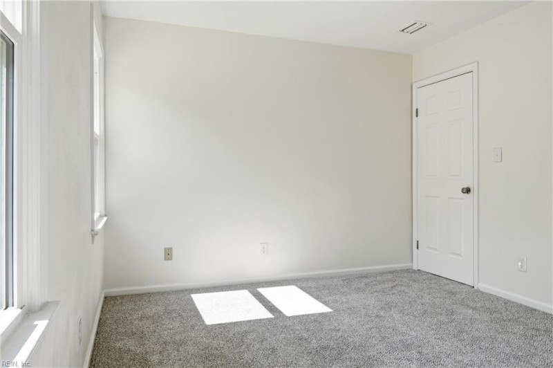 Photo 17 of 31 residential for sale in Virginia Beach virginia