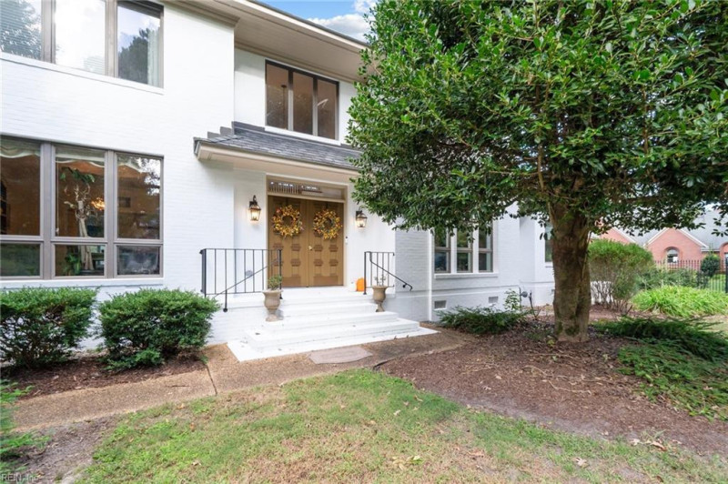 Photo 2 of 50 residential for sale in Virginia Beach virginia