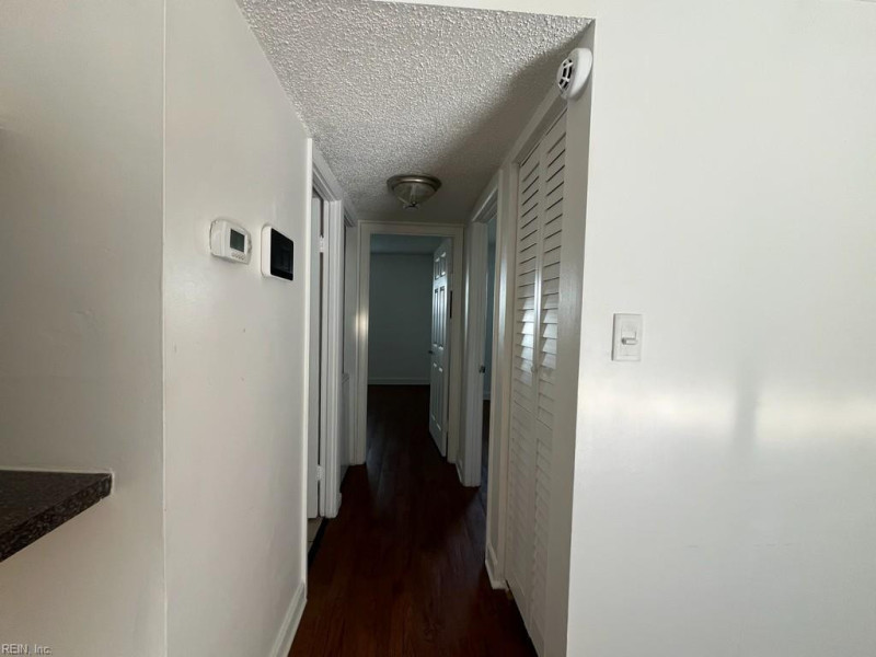 Photo 11 of 17 residential for sale in Virginia Beach virginia