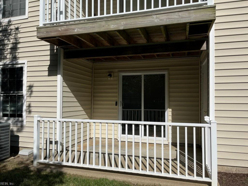 Photo 3 of 17 residential for sale in Virginia Beach virginia