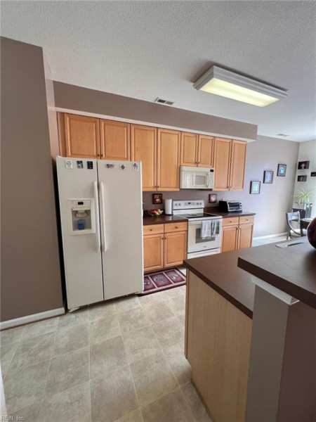 Photo 10 of 40 residential for sale in Suffolk virginia