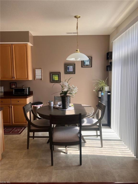 Photo 12 of 40 residential for sale in Suffolk virginia