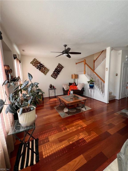 Photo 13 of 40 residential for sale in Suffolk virginia