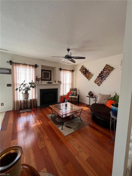 Photo 15 of 40 residential for sale in Suffolk virginia