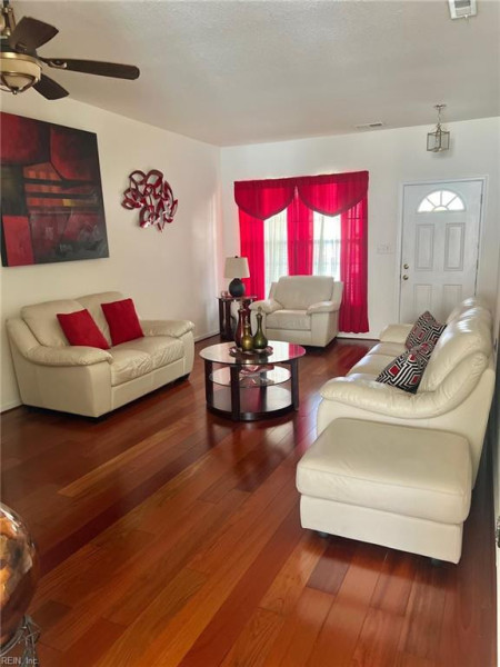 Photo 2 of 40 residential for sale in Suffolk virginia