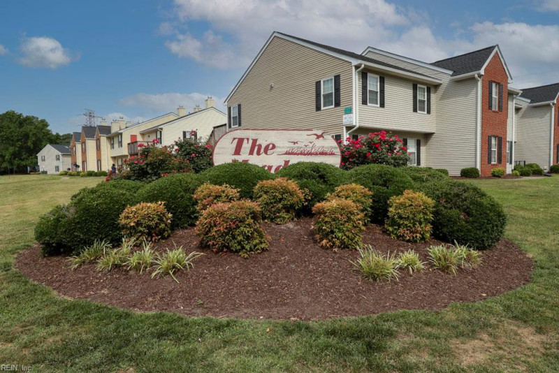 Photo 32 of 35 residential for sale in Chesapeake virginia Photo 32 of 35 residential for sale in Chesapeake virginia