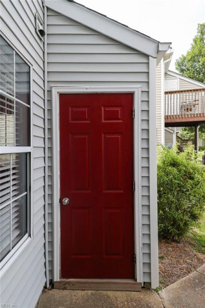 Photo 6 of 35 residential for sale in Chesapeake virginia Photo 6 of 35 residential for sale in Chesapeake virginia