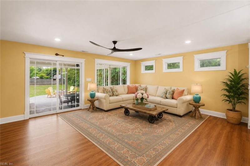 Photo 10 of 35 residential for sale in Virginia Beach virginia