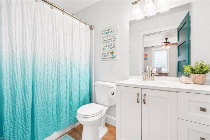 Photo 17 of 35 residential for sale in Virginia Beach virginia