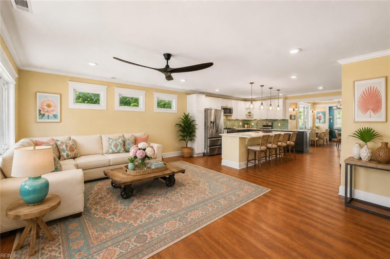 Photo 3 of 35 residential for sale in Virginia Beach virginia
