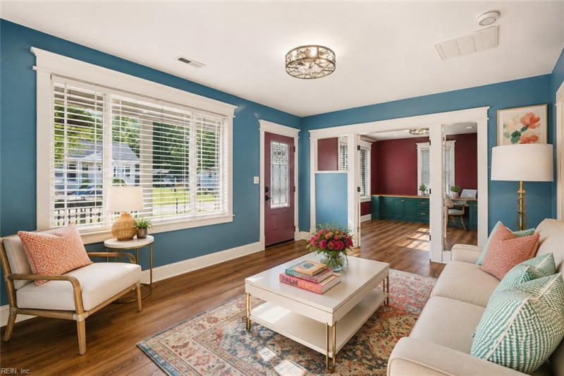 Photo 5 of 35 residential for sale in Virginia Beach virginia