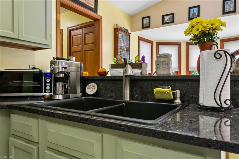 Photo 19 of 44 residential for sale in Hampton virginia