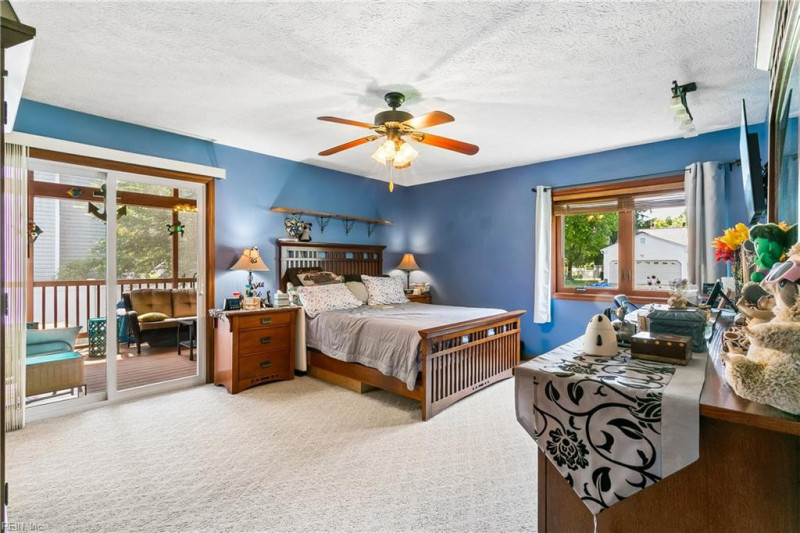 Photo 26 of 44 residential for sale in Hampton virginia