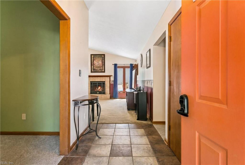Photo 8 of 44 residential for sale in Hampton virginia