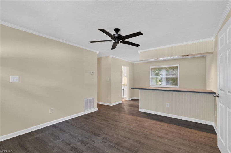Photo 17 of 39 residential for sale in Hampton virginia