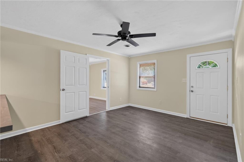 Photo 18 of 39 residential for sale in Hampton virginia