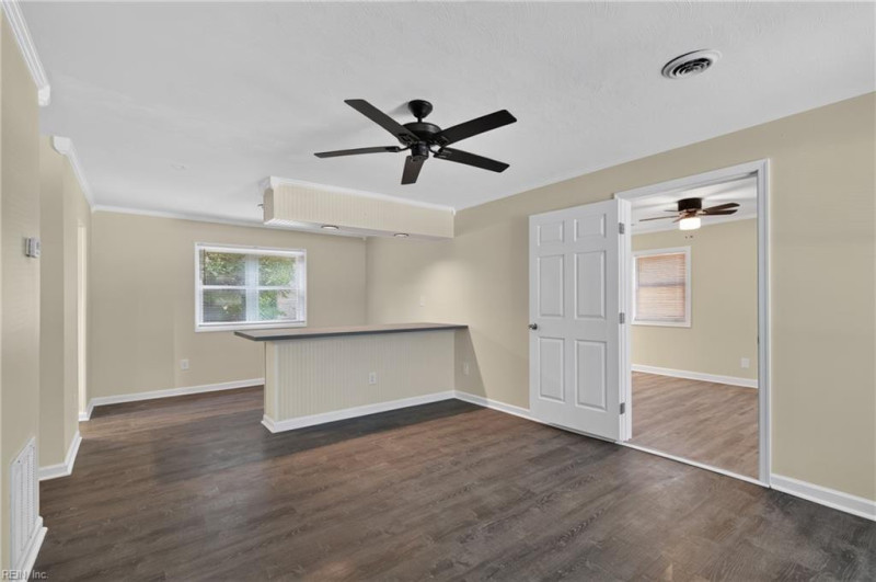 Photo 27 of 39 residential for sale in Hampton virginia