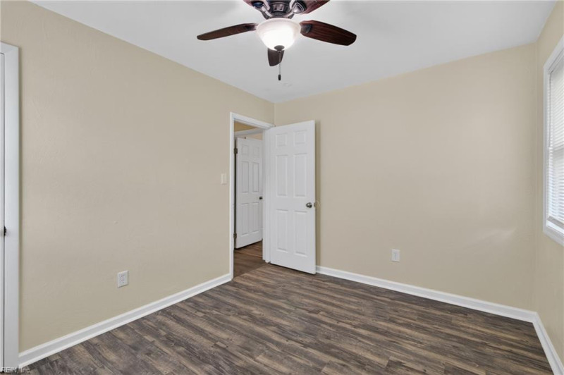 Photo 31 of 39 residential for sale in Hampton virginia